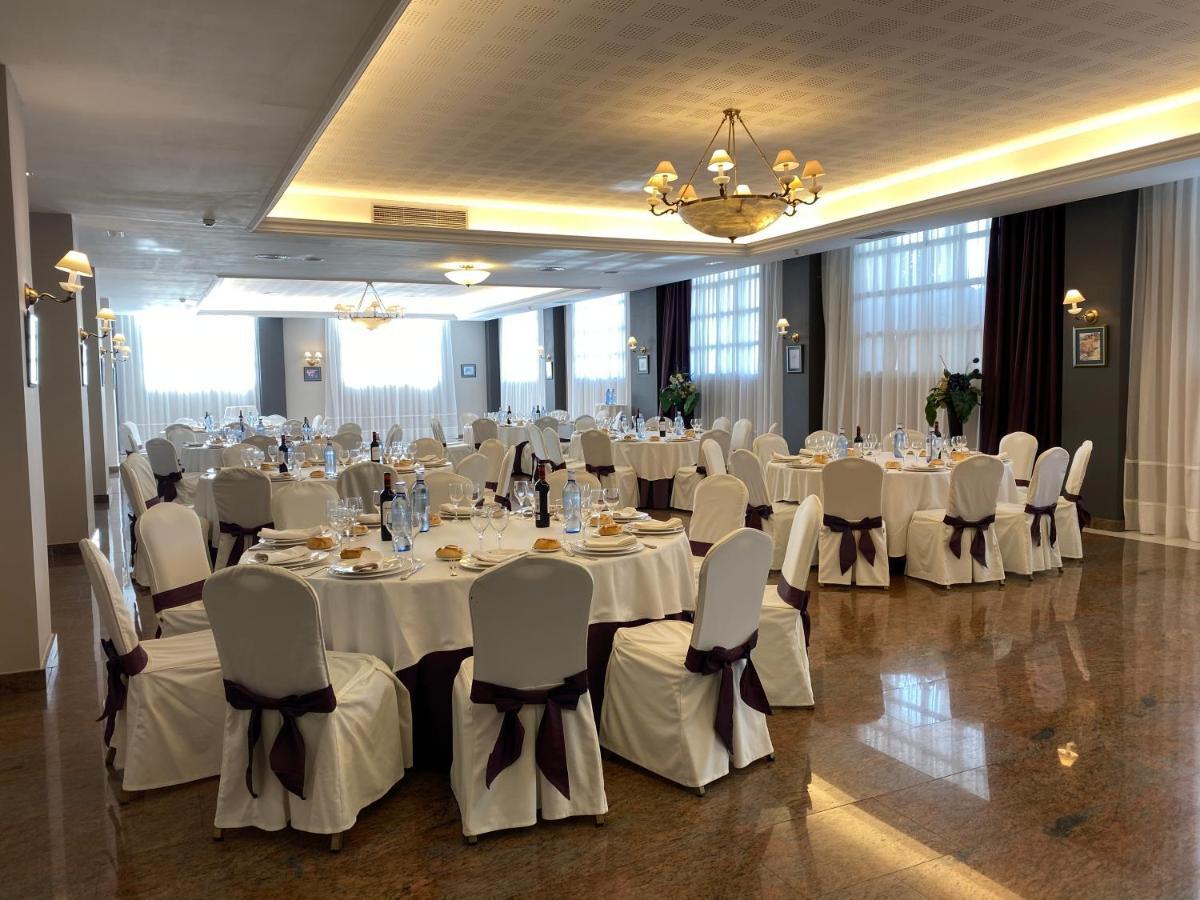 Hotel Lasa Sport Valladolid Zewnętrze zdjęcie