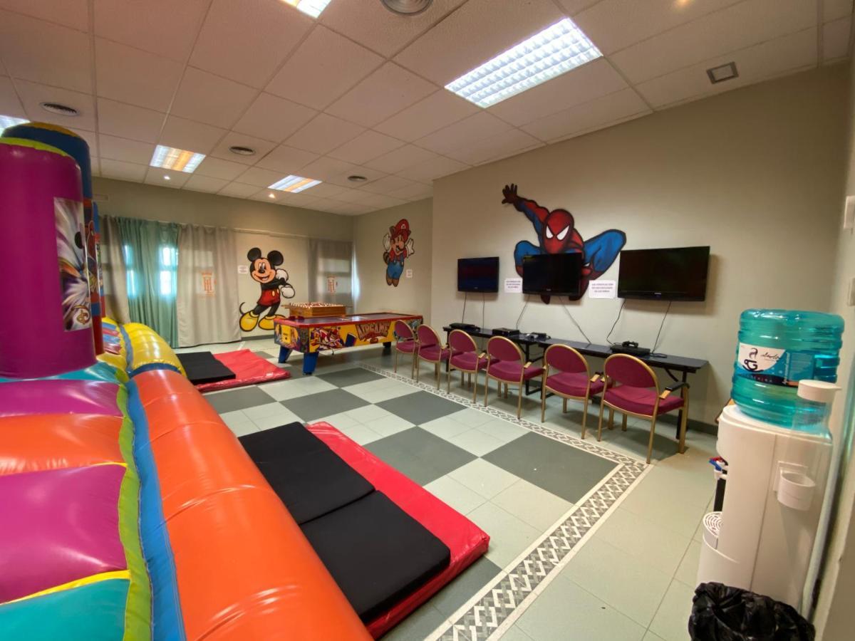 Hotel Lasa Sport Valladolid Zewnętrze zdjęcie
