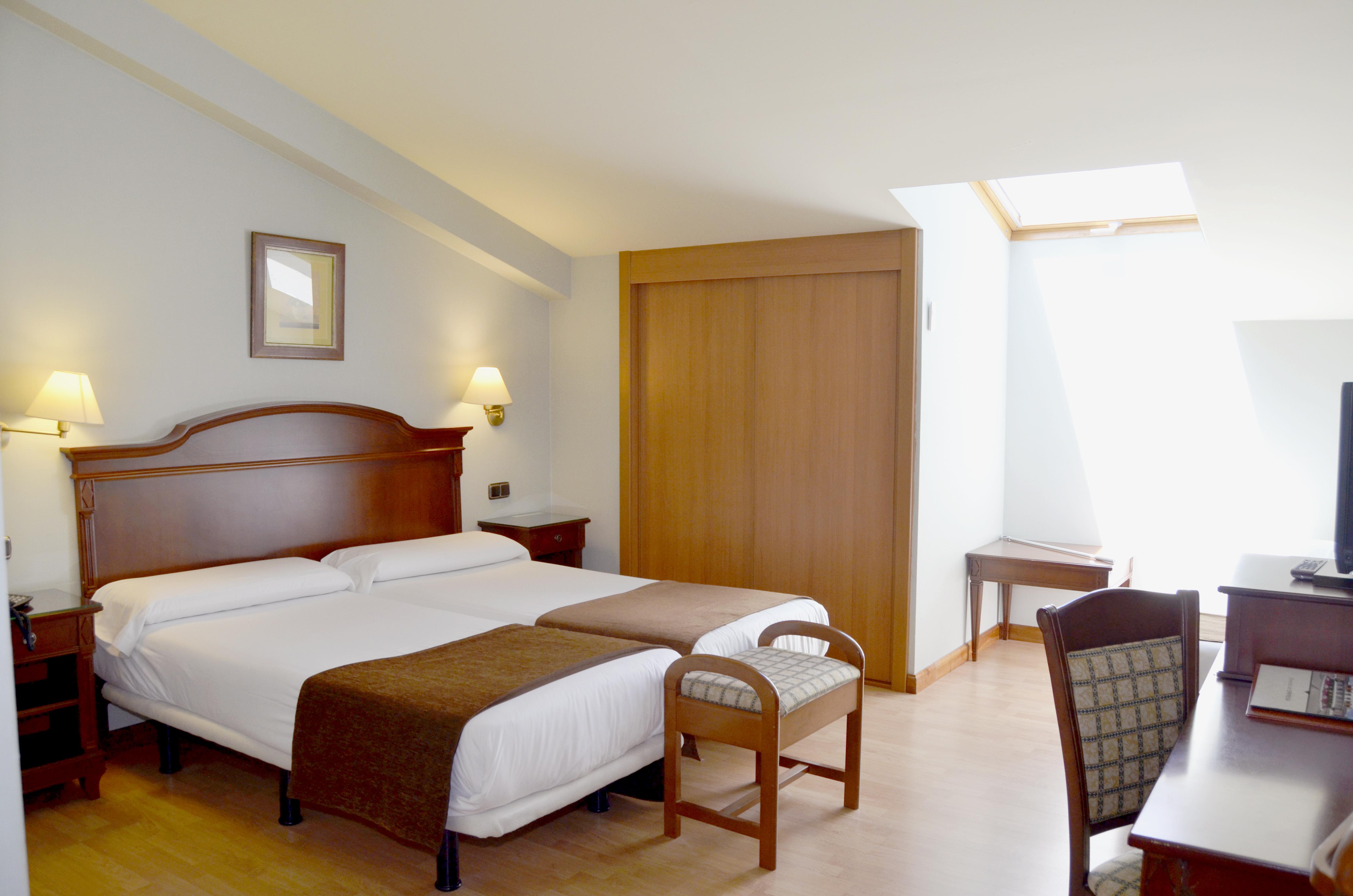 Hotel Lasa Sport Valladolid Zewnętrze zdjęcie