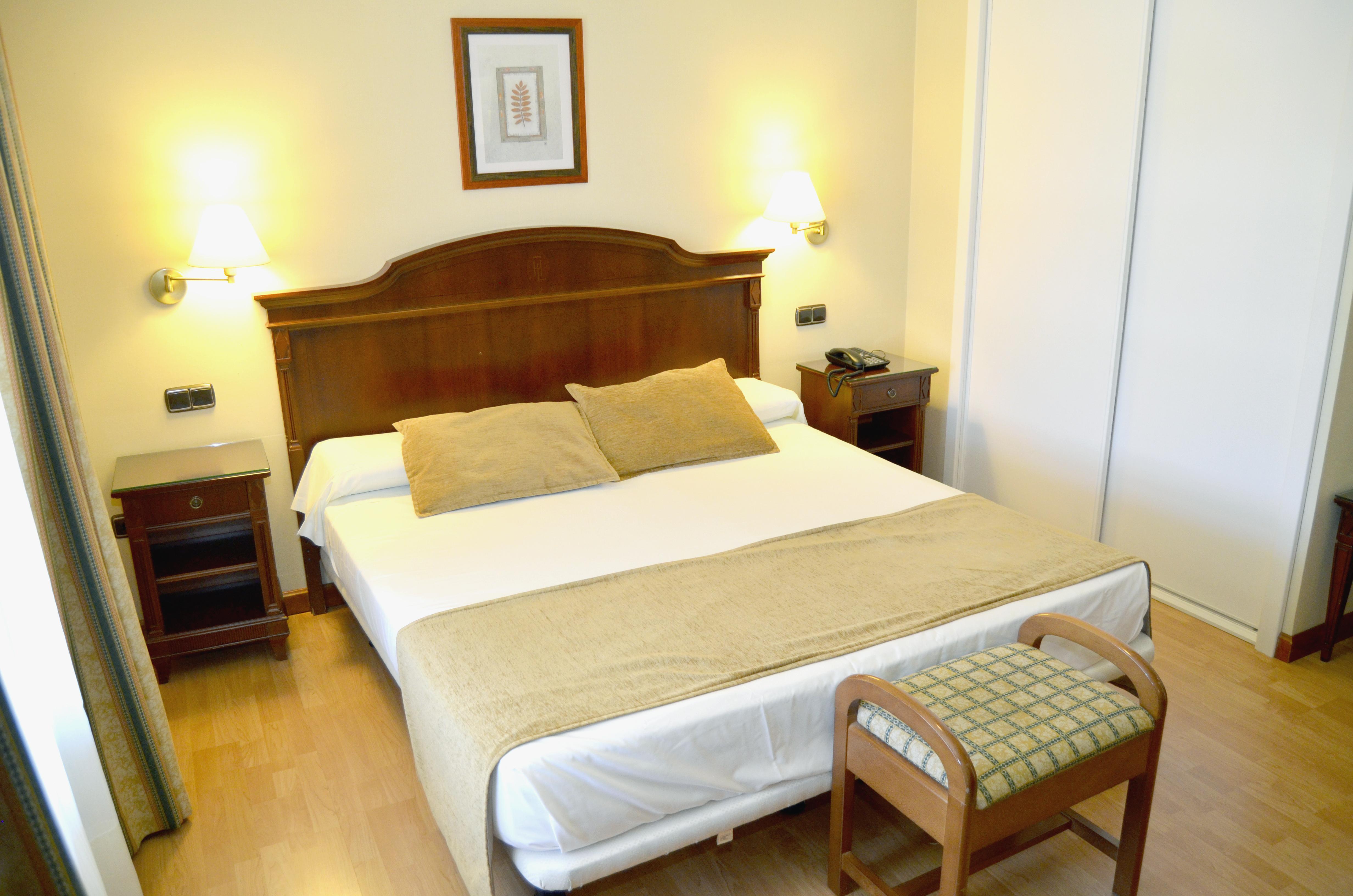 Hotel Lasa Sport Valladolid Zewnętrze zdjęcie
