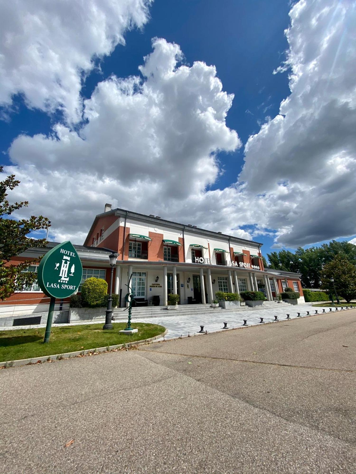 Hotel Lasa Sport Valladolid Zewnętrze zdjęcie