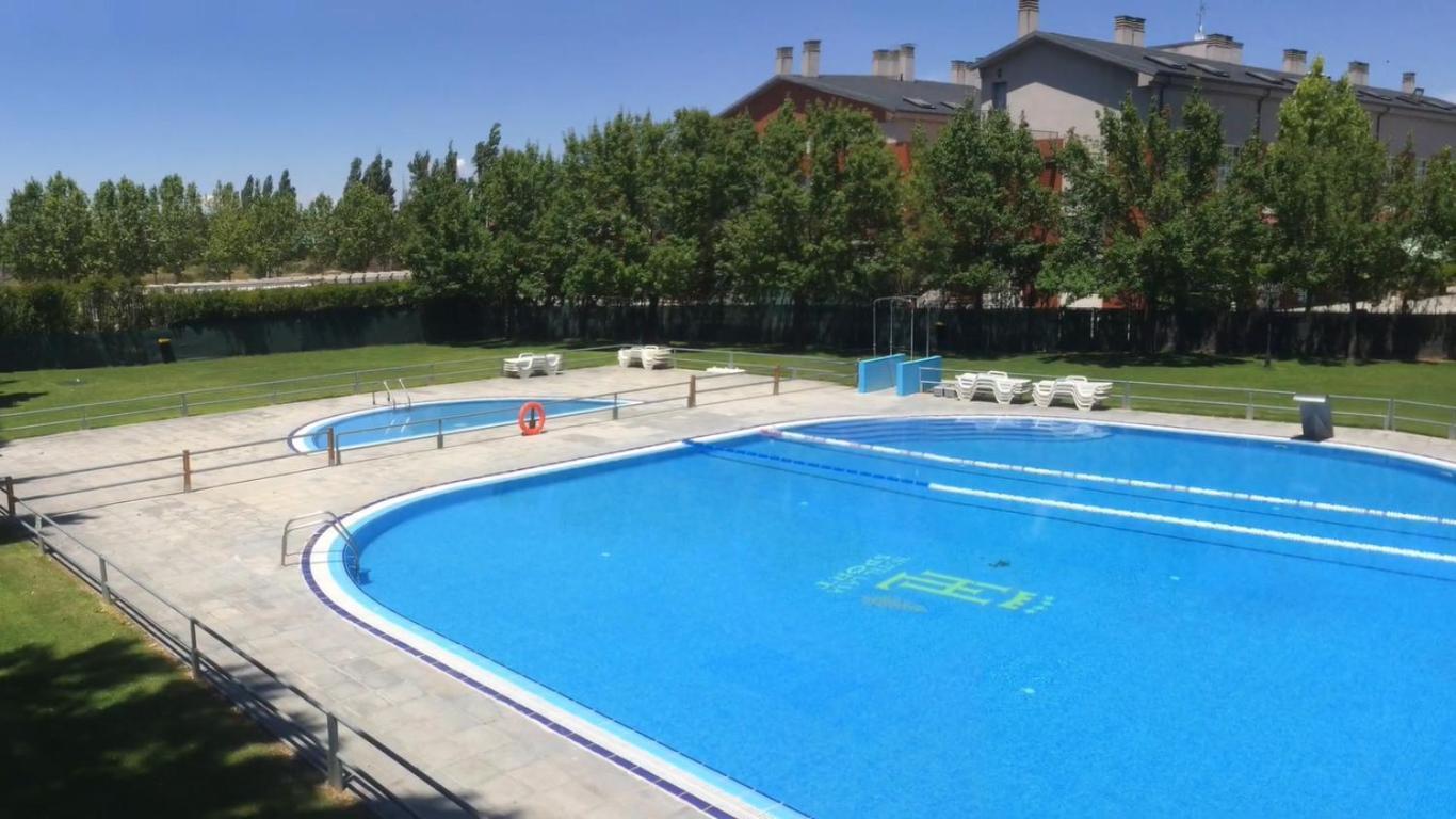 Hotel Lasa Sport Valladolid Zewnętrze zdjęcie