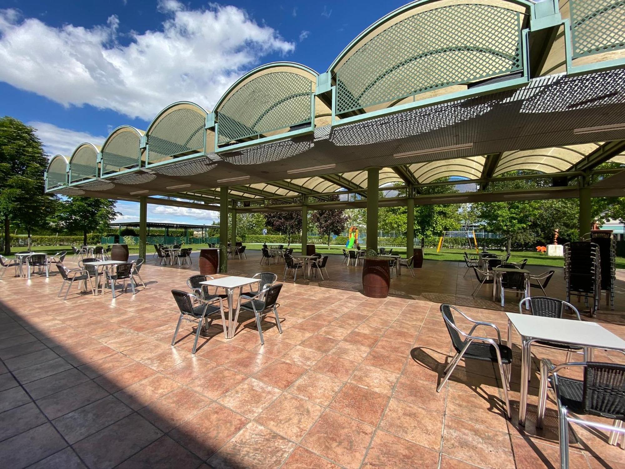 Hotel Lasa Sport Valladolid Zewnętrze zdjęcie